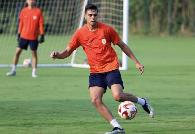 开云体育app-印尼金靴处子秀被赞无私 帕托：我很擅长团队配合