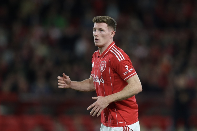 kaiyun.com-记者：曼联暂时未争夺托纳利，埃利奥特·安德森一直是引援首选